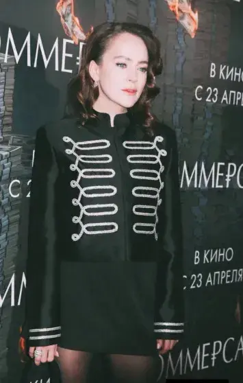 Звездный десант на премьере "Коммерсанта": Петровы, Тарасова и Базыкина