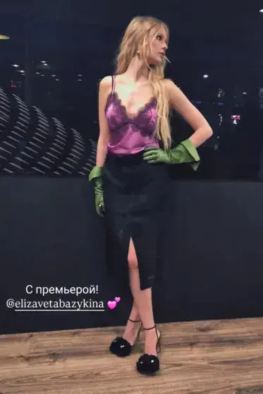 Звездный десант на премьере "Коммерсанта": Петровы, Тарасова и Базыкина