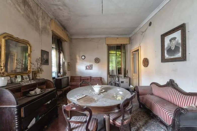 Застывшее время: магия заброшенных мест в атмосферных фотографиях