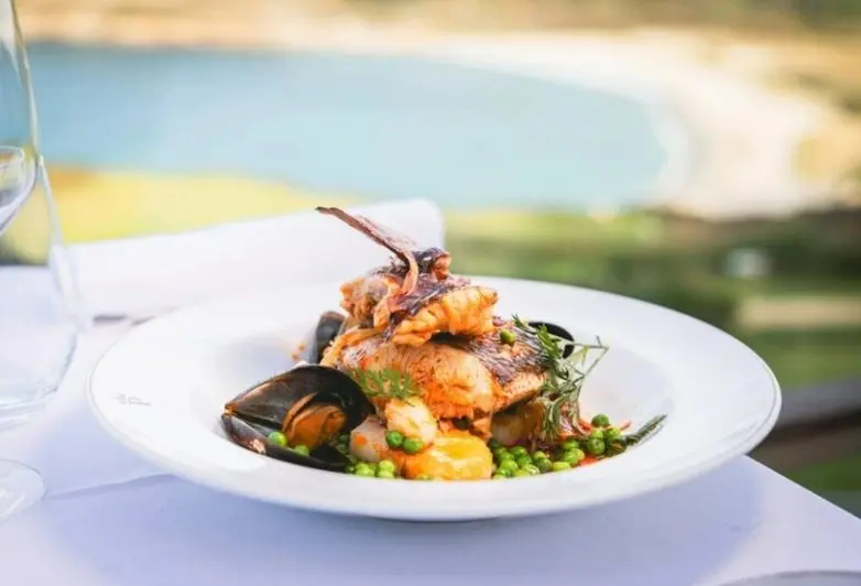 Отель, возродившийся из катастрофы: Parador на Побережье смерти