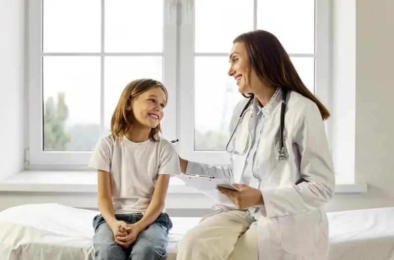 Раннее половое развитие у девочек: ответ эндокринолога на главные вопросы родителей