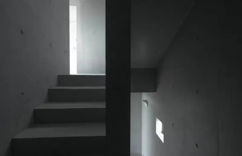 Дом-башня и кафе на скале в Китае: архитектура на краю света