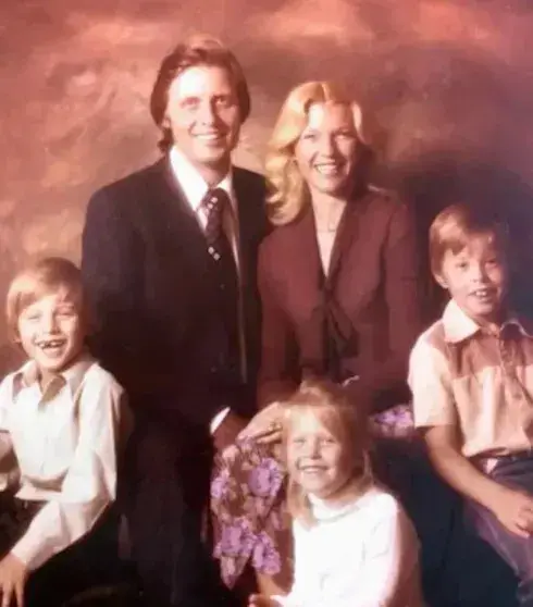 Эррол Маск в ток-шоу Малахова: «Обвинения бывшей жены — полная чепуха»