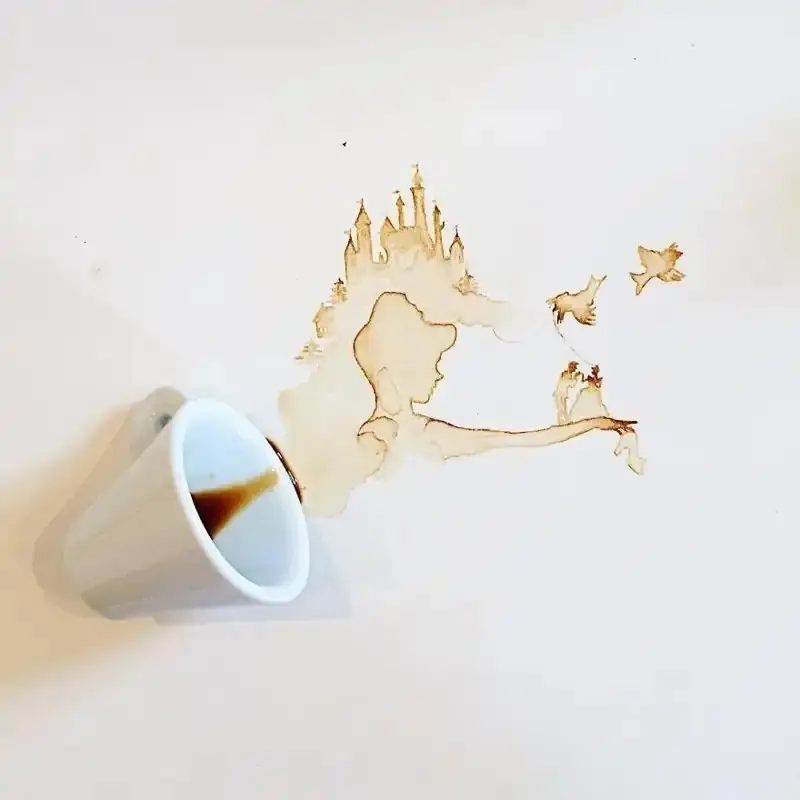 Кофейные шедевры: как художница превращает пролитый кофе в искусство