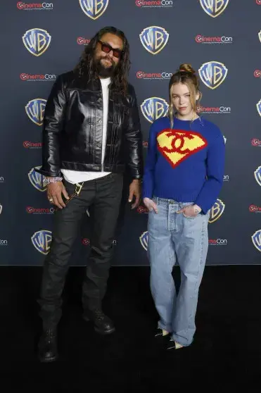 Голливудские знаменитости собрались на крупной киновыставке в Вегасе