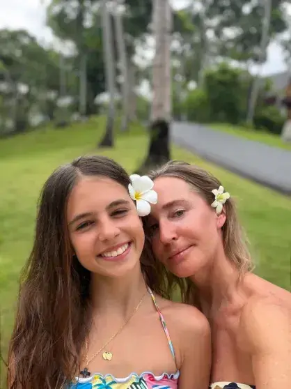 Звездный апрель: где и как отдыхают российские знаменитости