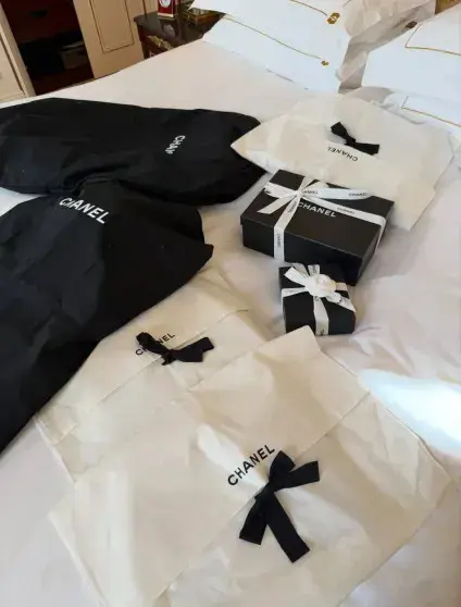 Звездный апрель: где и как отдыхают российские знаменитости