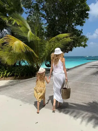 Звездный апрель: где и как отдыхают российские знаменитости