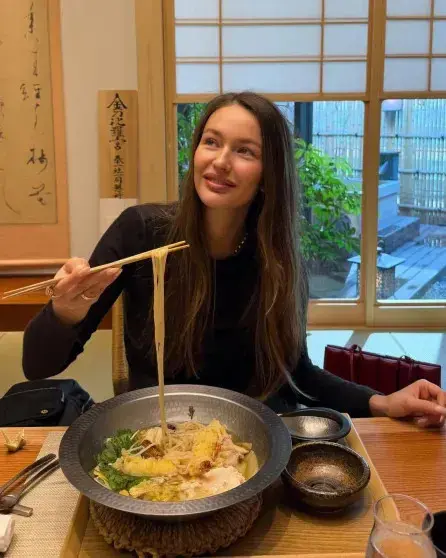 Звездный апрель: где и как отдыхают российские знаменитости