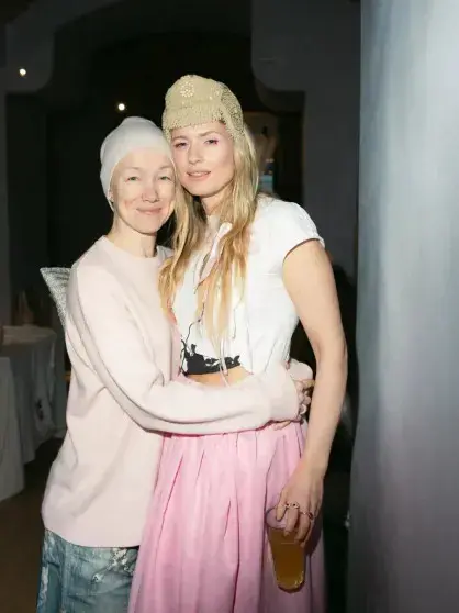 Софья Эрнст собрала друзей и детей на свой пасхальный день рождения