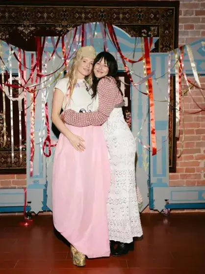 Софья Эрнст собрала друзей и детей на свой пасхальный день рождения