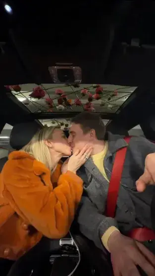 «Жалкие завидующие»: Сысоева в ярости из-за критики романа с молодым блогером