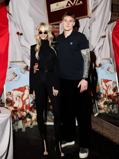 «Жалкие завидующие»: Сысоева в ярости из-за критики романа с молодым блогером