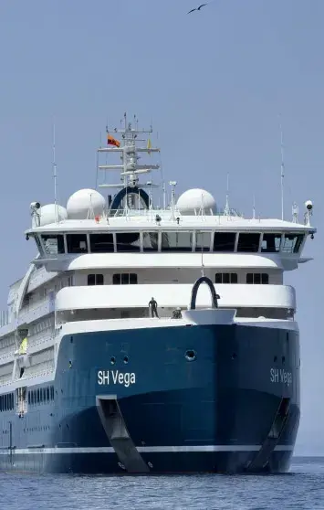 Звёзды в бизнес-круизе: Собчак, Самойлова и Расковалова покоряют Эквадор