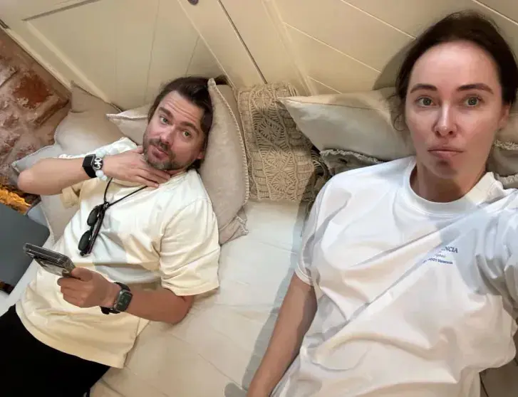 Звёзды в бизнес-круизе: Собчак, Самойлова и Расковалова покоряют Эквадор