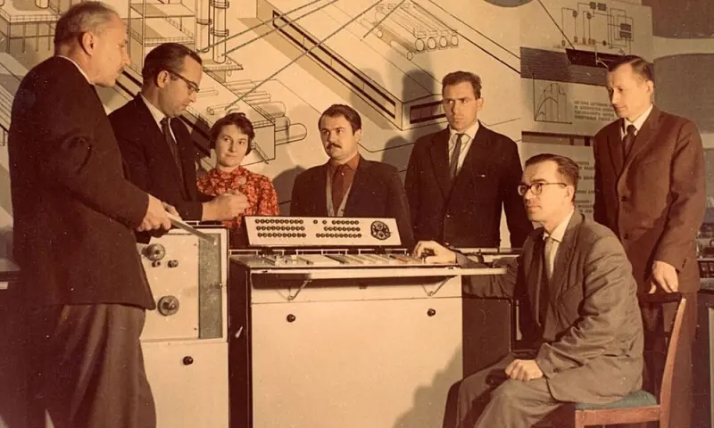 ЭВМ против бюрократии: как в СССР пытались создать свой интернет и почему проект ОГАС провалился