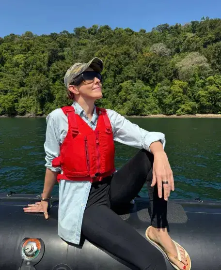 Собчак и Самойлова в круизе по местам Эскобара: джунгли, пляж и совместное видео