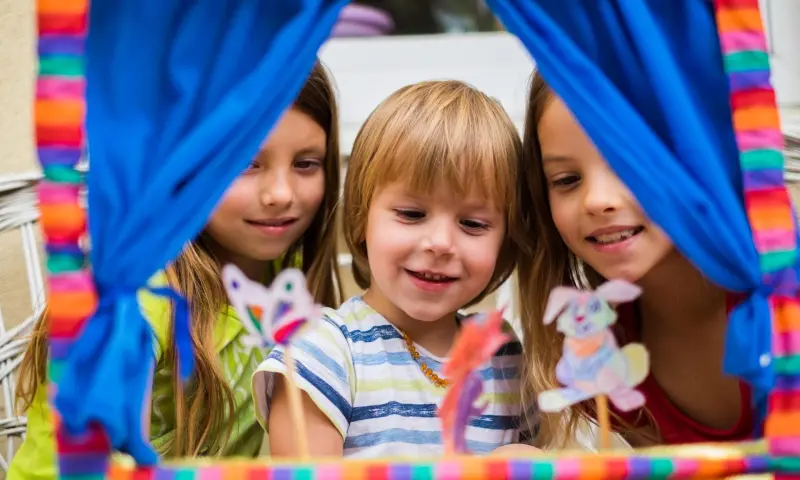 Домашний театр своими руками: 3 простые идеи для детей