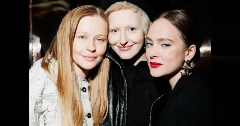 Кристина Асмус задула свечи на модном торте в свой день рождения