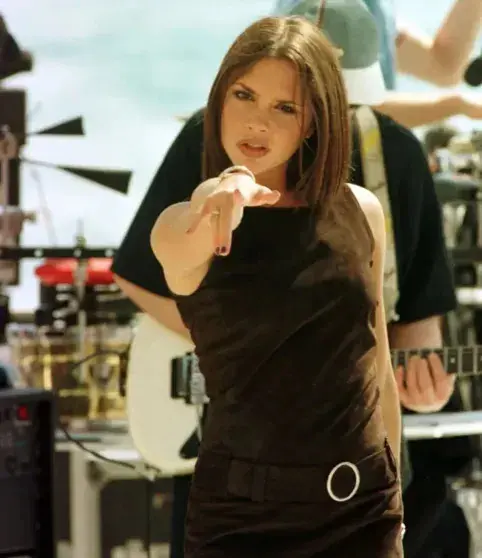 Виктории Бекхэм исполнилось 52: праздник в кругу семьи и молчание старшего сына