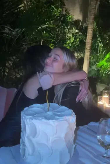 Виктории Бекхэм исполнилось 52: праздник в кругу семьи и молчание старшего сына