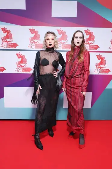 «Как в оперу ворвались пьяные родственники»: Волкова жестко прошлась по звездам ММКФ