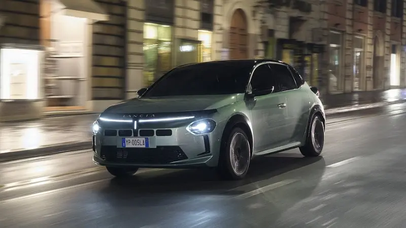 Lancia Ypsilon Turbo 100: трёхпедальная классика возвращается
