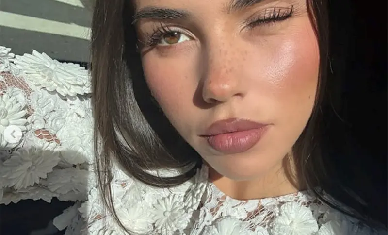 Красота невероятная: модель с Coachella, в реальность которой не верят