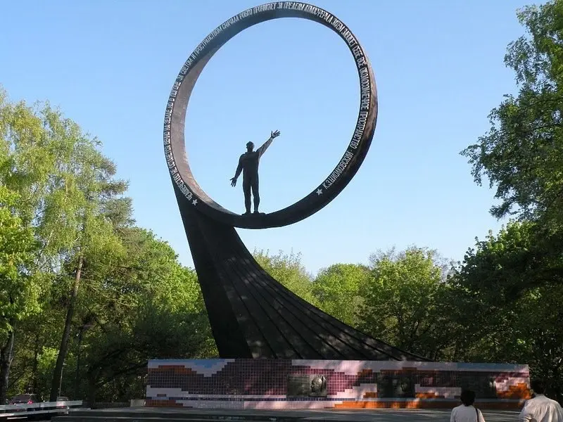 Космические монументы СССР: где еще стоят «ракеты» помимо Москвы