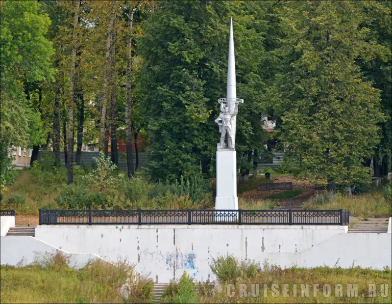 Космические монументы СССР: где еще стоят «ракеты» помимо Москвы
