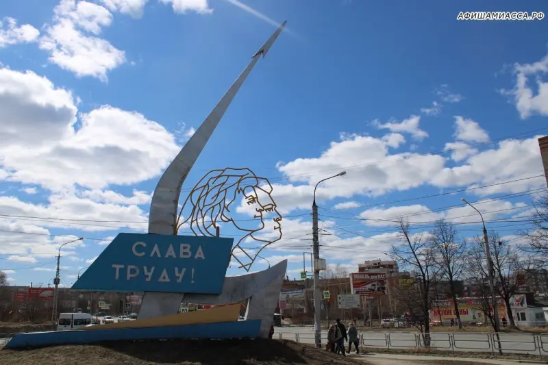 Космические монументы СССР: где еще стоят «ракеты» помимо Москвы