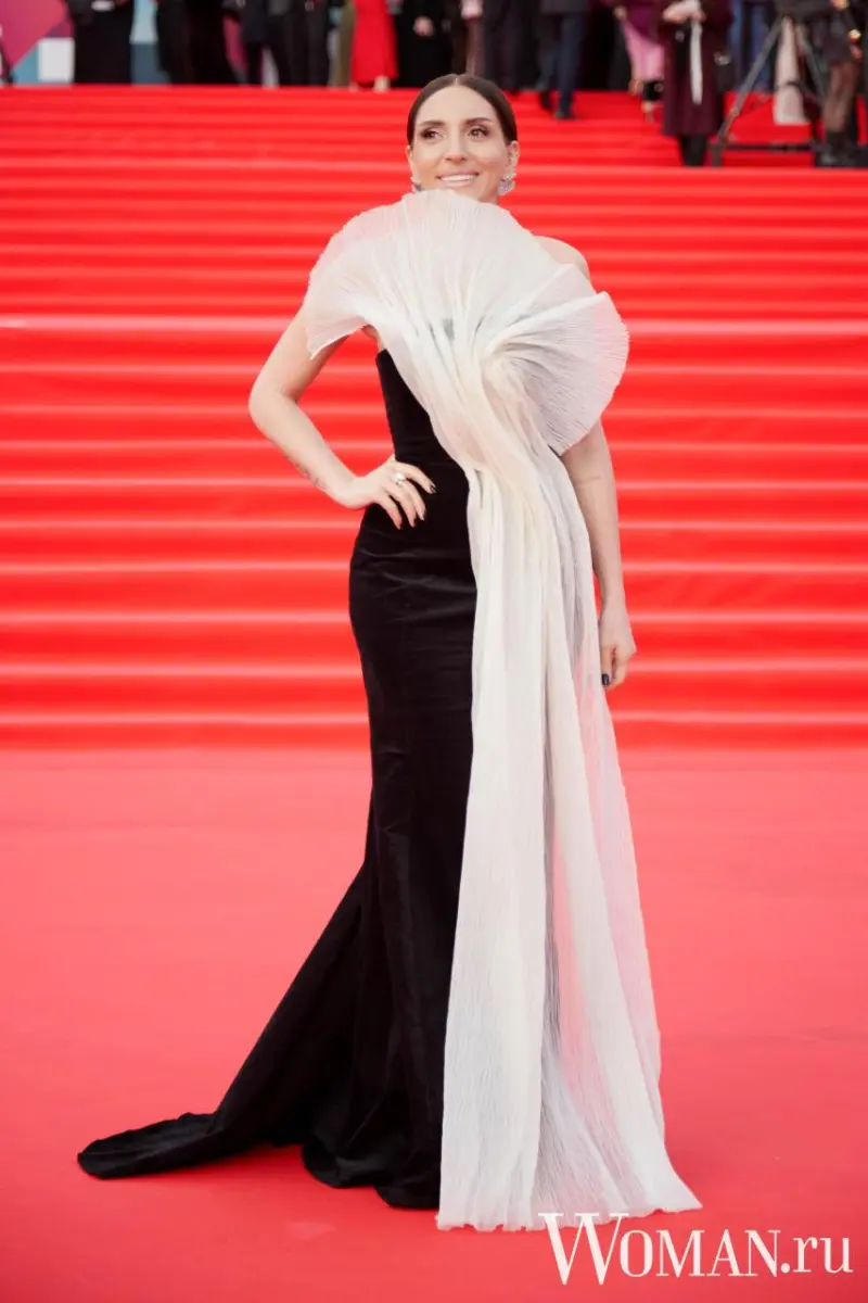 Звездный дебют: как прошла красная дорожка 48-го Московского кинофестиваля