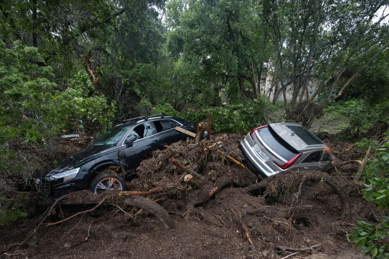 Буйство стихии: как выглядело разрушительное наводнение в Техасе