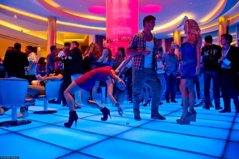 Балет в метро и душе: как танцоры оживляют обыденность