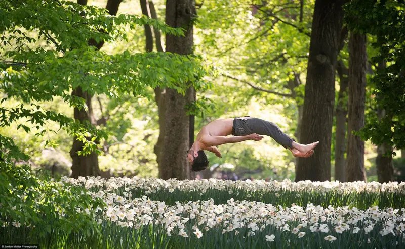 Балет в метро и душе: как танцоры оживляют обыденность