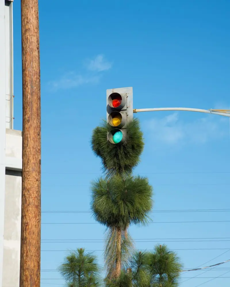 Сюрреалистический эскапизм Кан Хи Ким: когда фотошоп заменяет путешествия