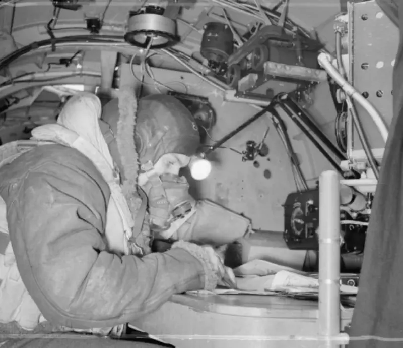 Как технологии оставили штурманов и бортмехаников на земле