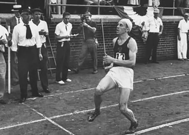 За гранью возможного: бегун, который финишировал с остановившимся сердцем