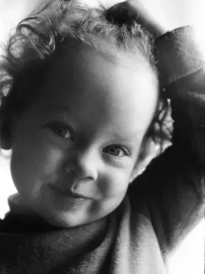 Материнская любовь: Раппопорт показала детские фото дочери Тарасовой