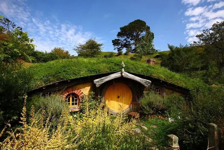 Реальная Шира: Как ферма в Новой Зеландии стала Хоббитоном и привлекает тысячи туристов