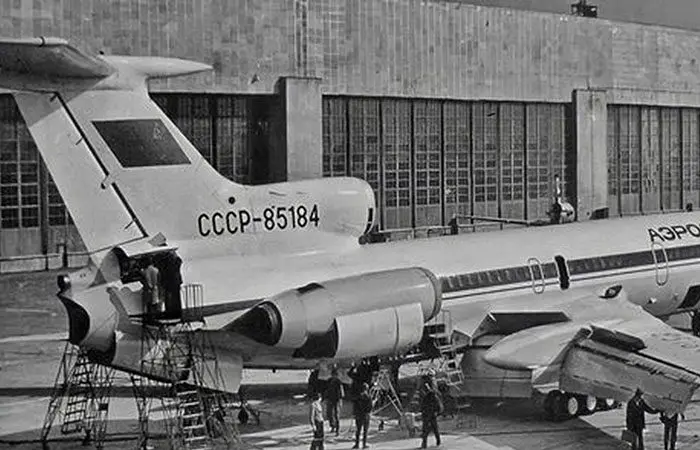 Почему легендарный Ту-154 исчез с небес: история рабочей лошадки советской авиации