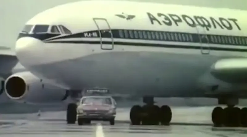 Ил-96 в современной ливрее