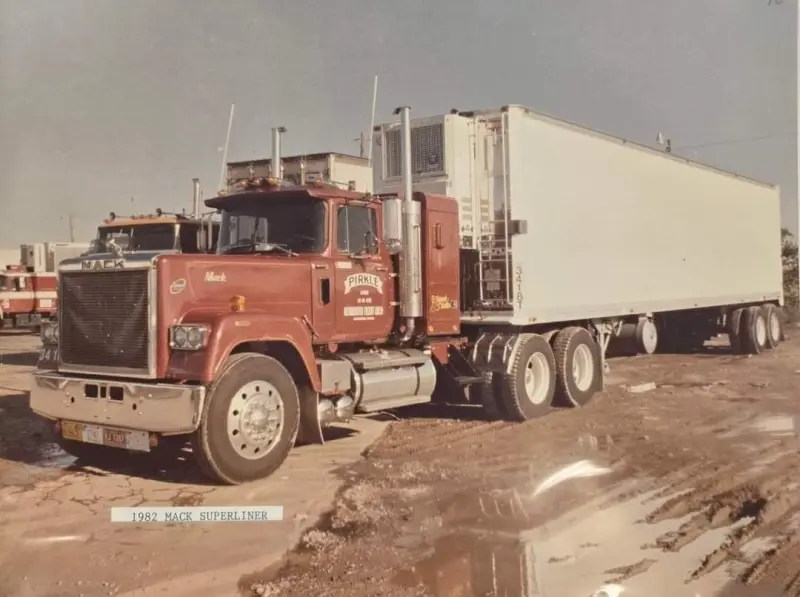 Американская легенда в австралийских степях: Феномен Mack Superliner — тягача, который перерос родные Штаты