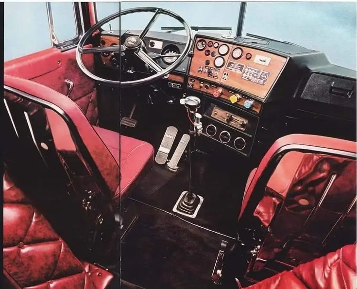 Кабина Mack Superliner Кабина Mack Superliner