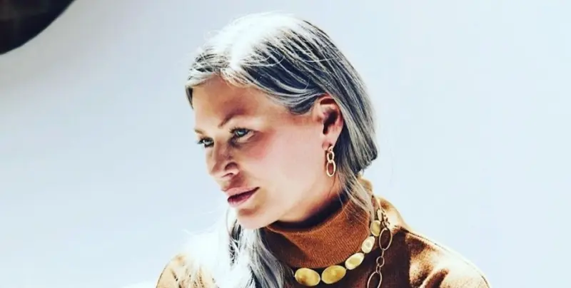 «Дикая орхидея» Кэрри Отис: От обложек Vogue и брака с Рурком до пули в плече и спасения в проекте Bare Mama