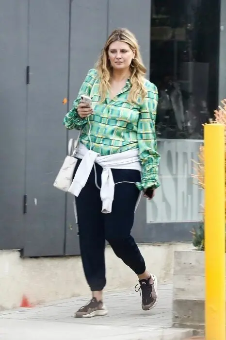 Миша Бартон