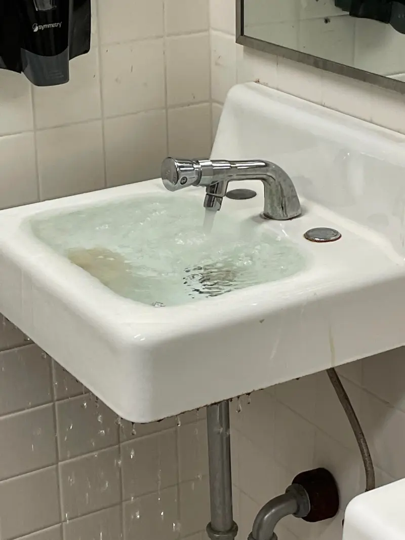 День жестянщика: 27 кадров, когда всё пошло не по плану, но выглядит это забавно