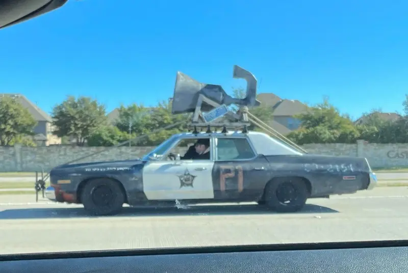 Автомобильный креатив: 25 примеров тюнинга на грани фантастики и безвкусицы