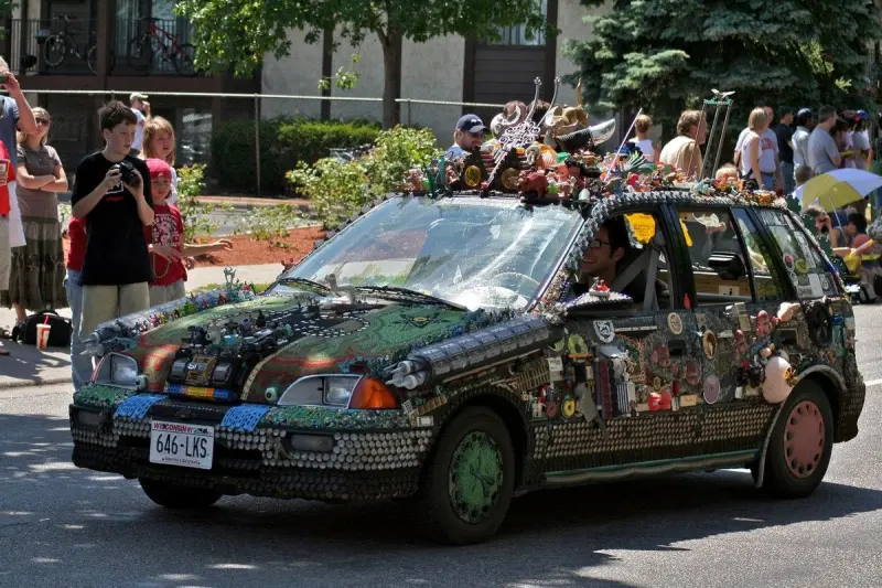 Автомобильный креатив: 25 примеров тюнинга на грани фантастики и безвкусицы