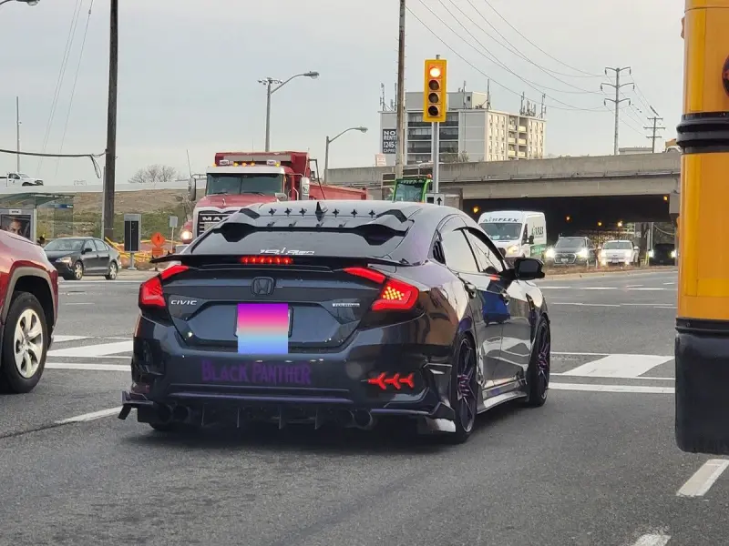 Автомобильный креатив: 25 примеров тюнинга на грани фантастики и безвкусицы